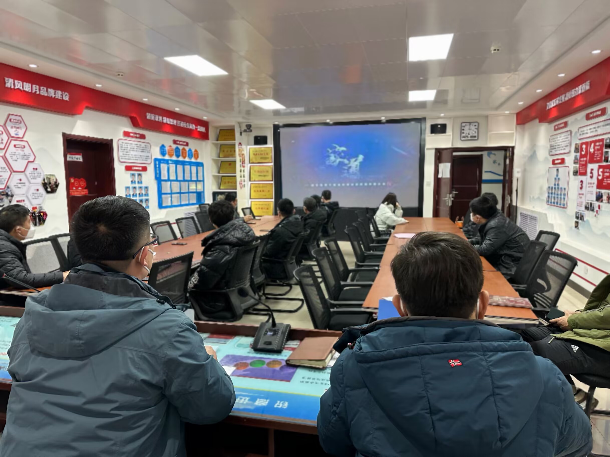 241677224693567857.jpeg 2B1DE2AB353C6EC12670A863F39D23D2.png