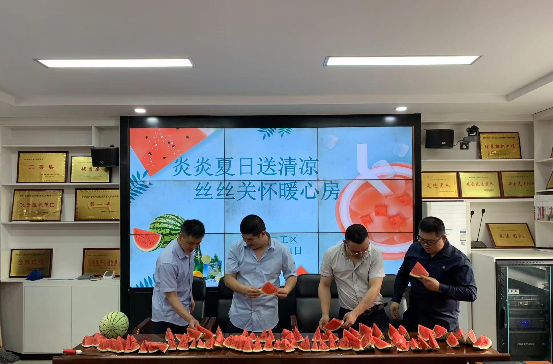 011690880642383307.jpeg f317bd58cea478e2ae1de63529b476b.jpg