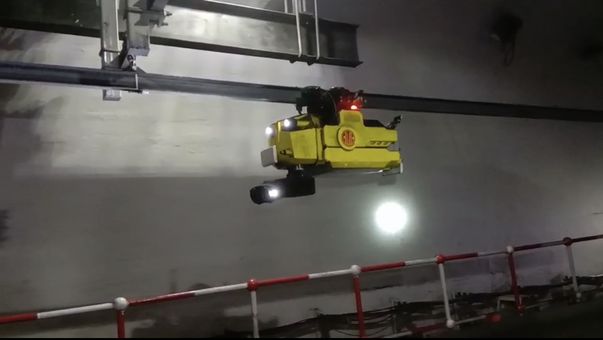 151692089370923909.jpeg 機器人.png