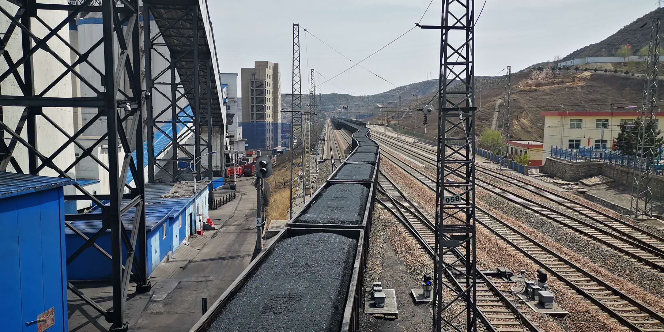 091715221039702635.jpeg 鐵路運輸.jpg