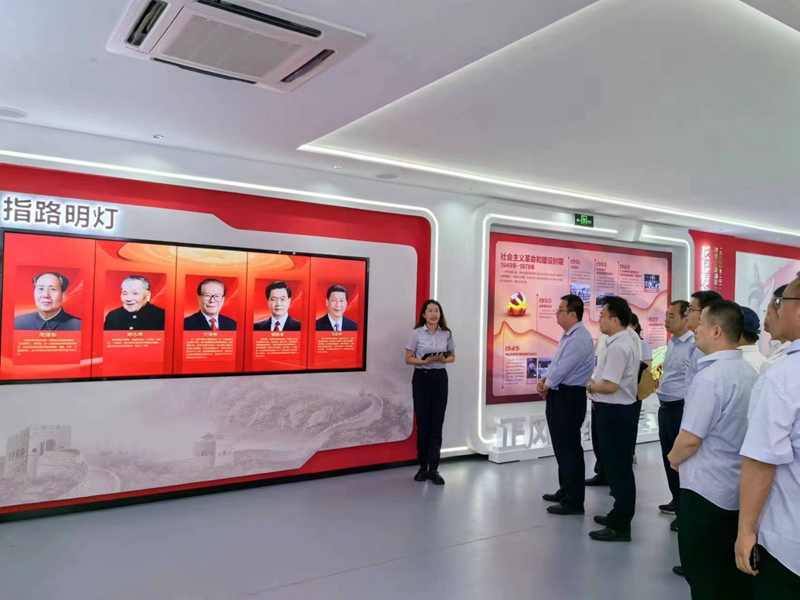 241729729305419268.jpeg 參觀黨風(fēng)廉政建設(shè)基地.jpg