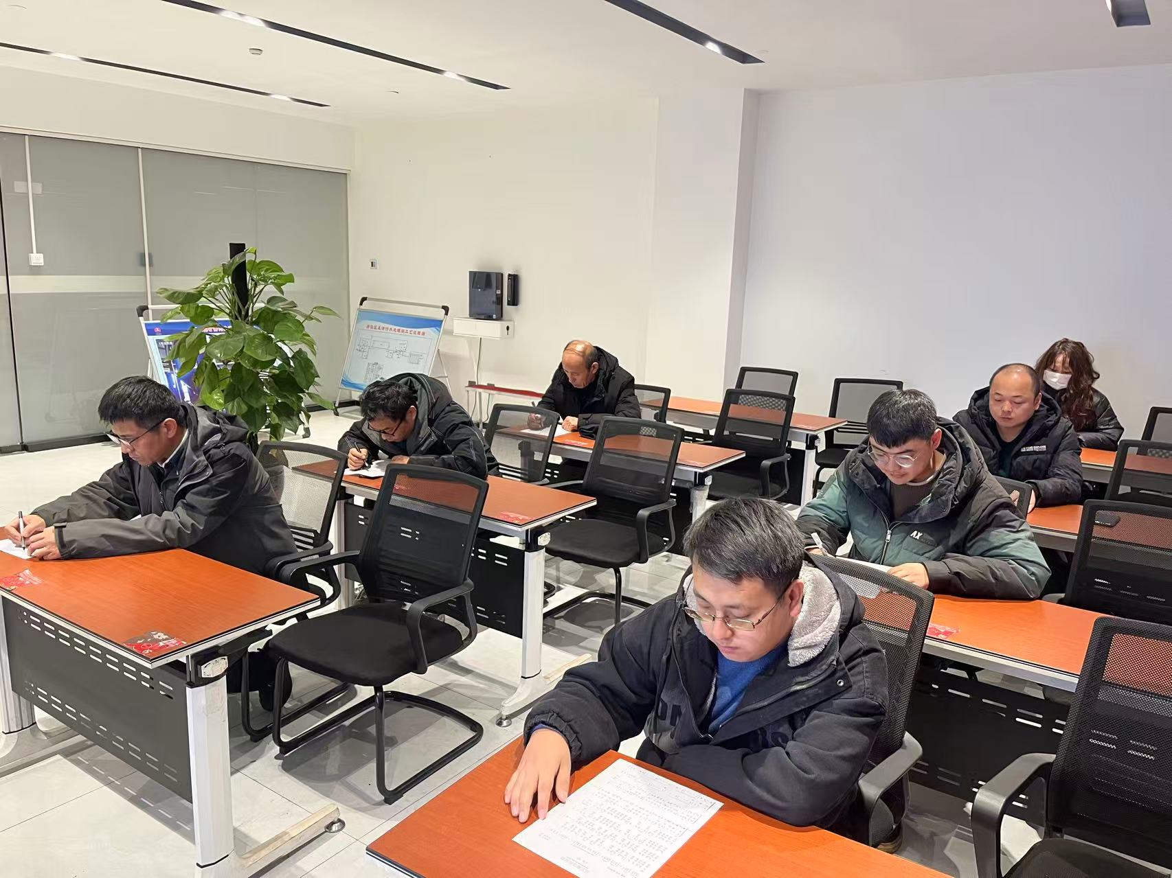 161747355612940466.jpeg ddc253d4a4078445763f8aff4db188f3.jpg