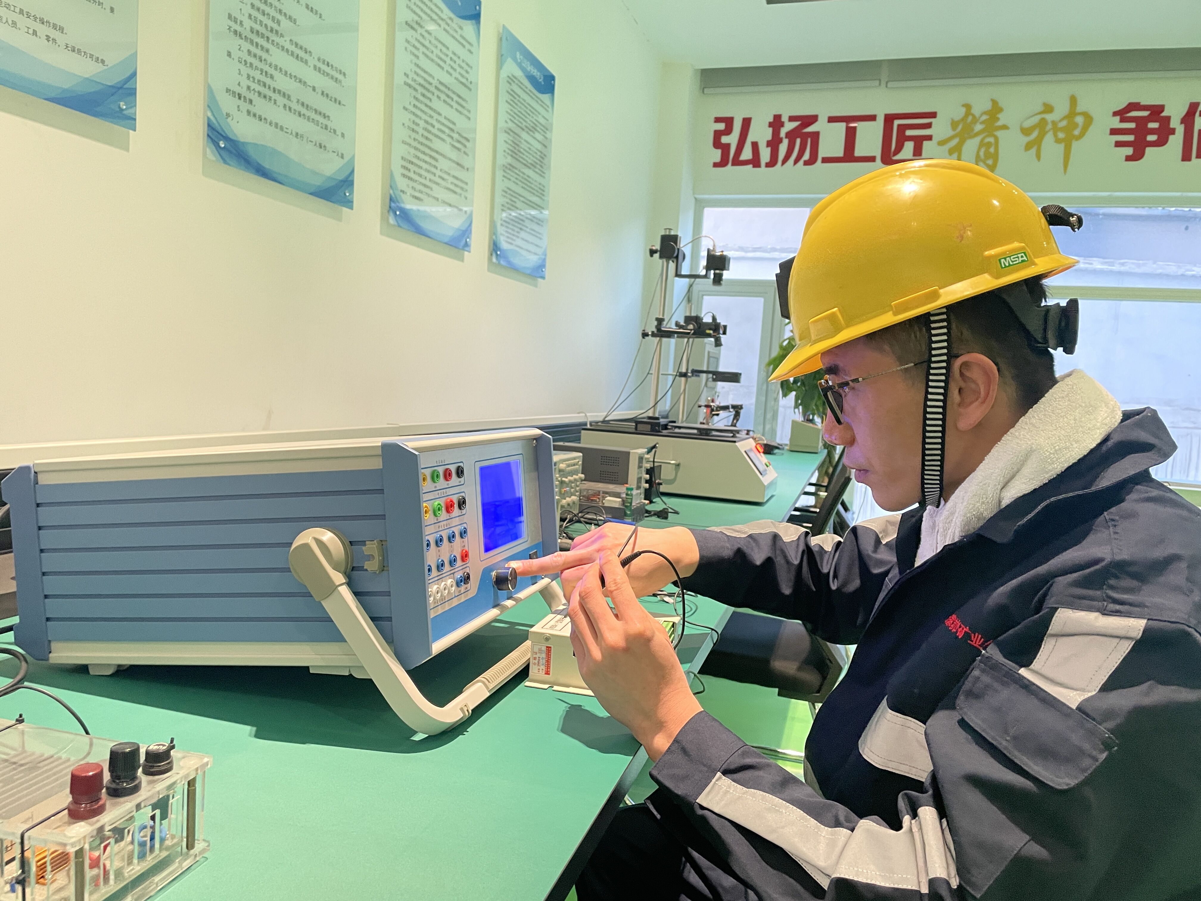 161747387727516094.jpeg 李小龍.jpg