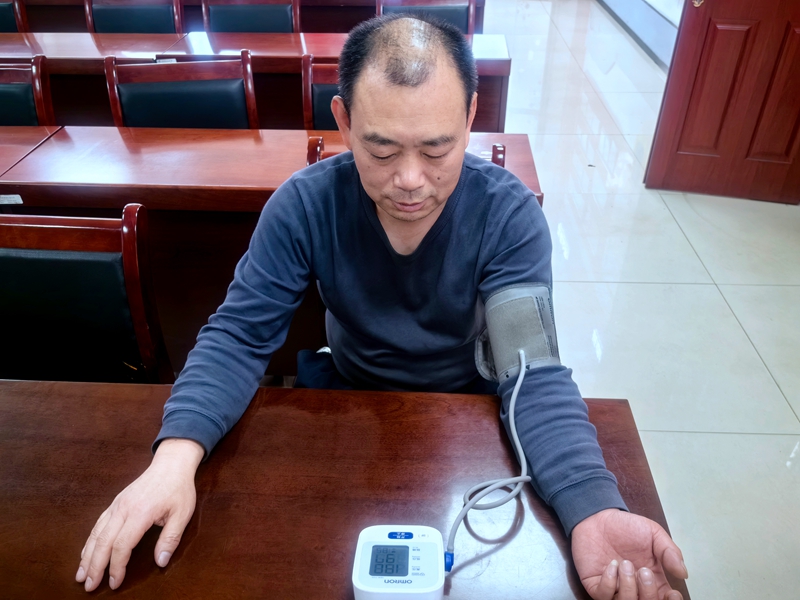 171750151825539015.jpeg 量血壓.jpg