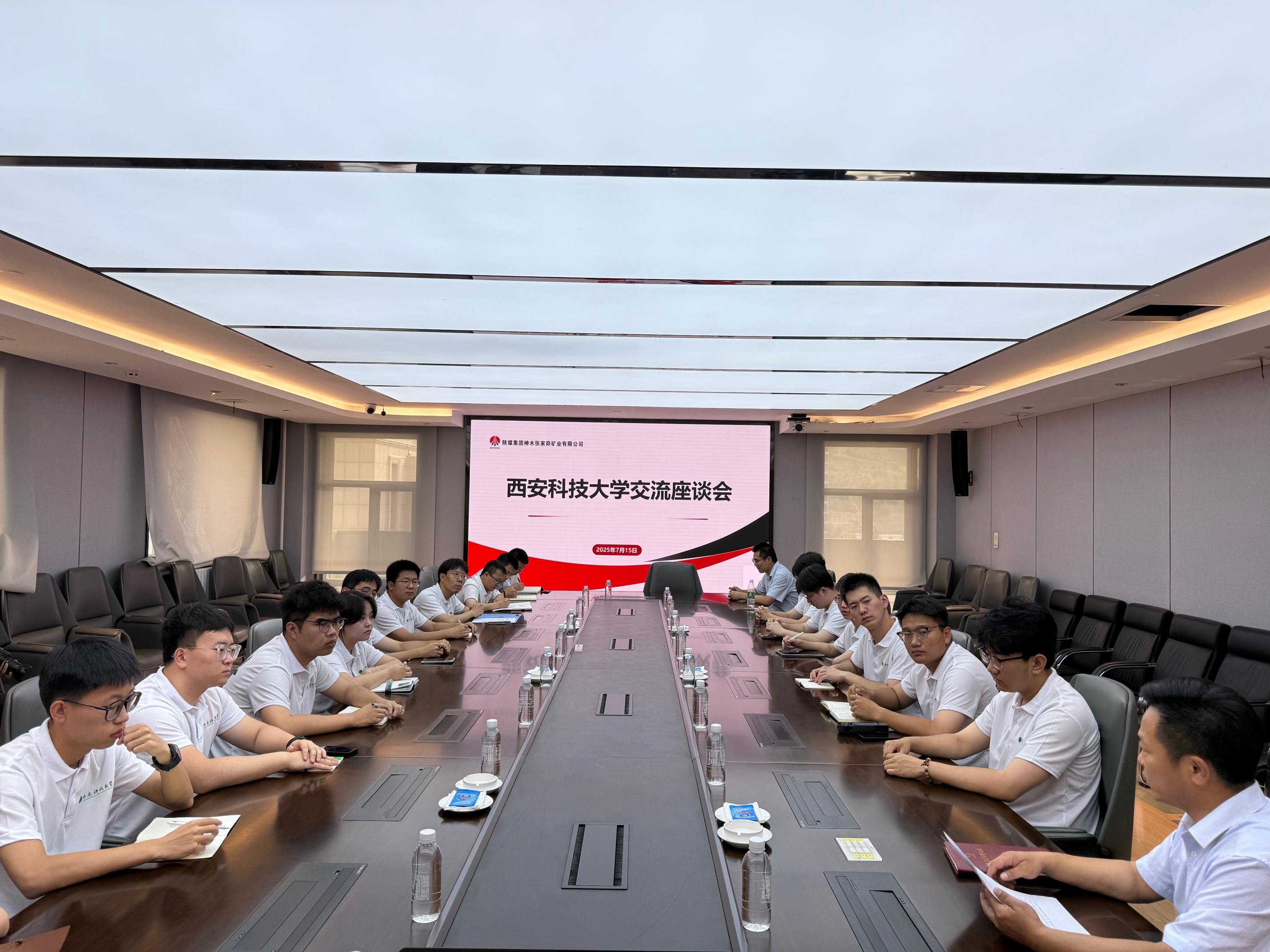 151752571548869494.jpeg 641a3c8a66dbe07bd27406280ef9d3b7.jpg