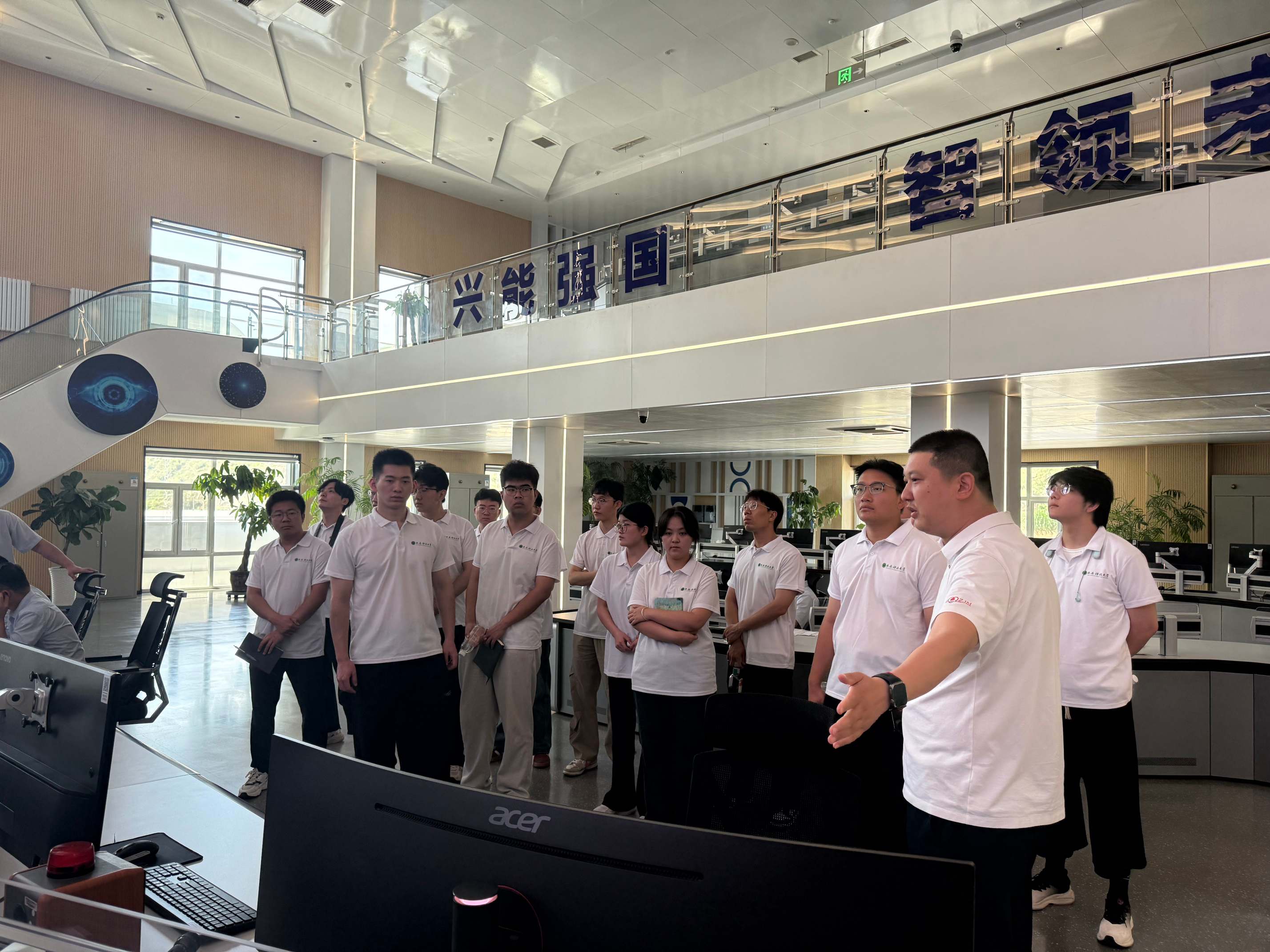 151752571559523373.jpeg 9592c96fb9fb6a49c3f04bbd8b23ee61.jpg